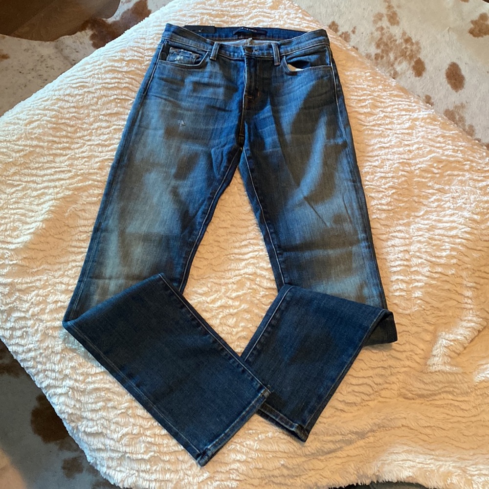 NWOT J Brand straight leg mid-rise washed denim jean